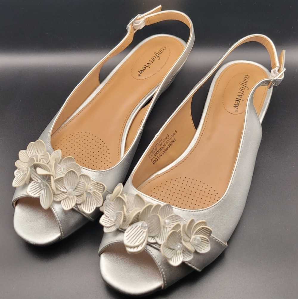 Comfortview The Rider Slingback Sandals Silver Womens 9.5WW Floral Embellishment - Picture 3 of 11